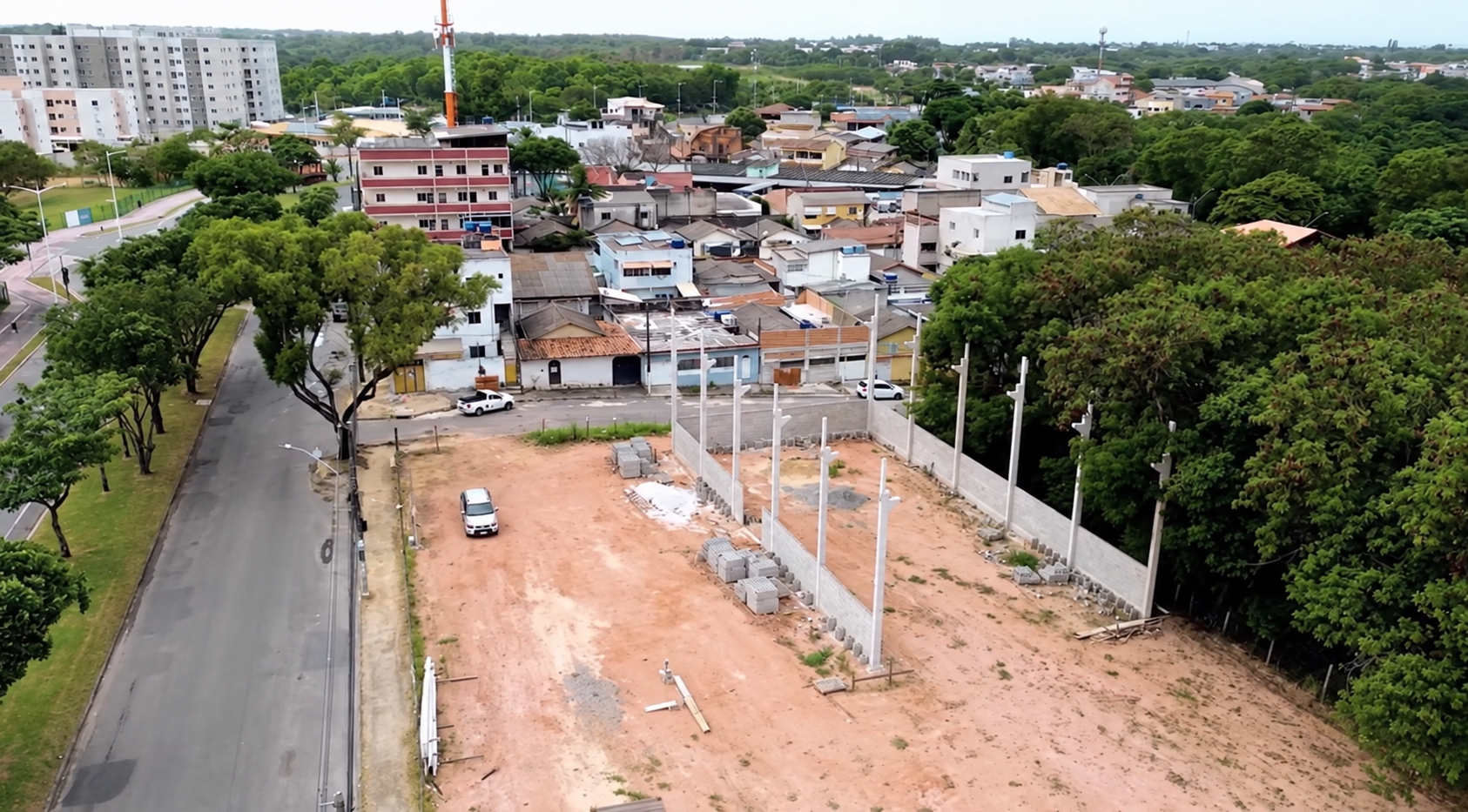 Vista aérea da construção do Novo Templo da Farol da Cidade